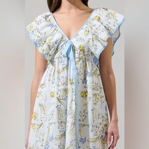 Sugarlips Floral Mini Dress - White and Blue